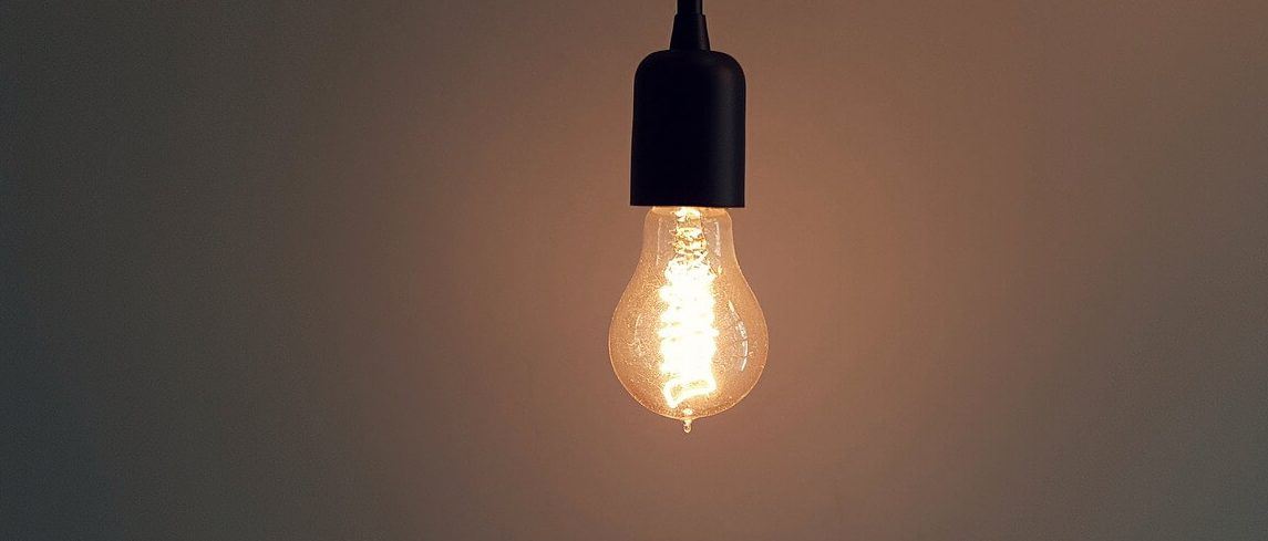 10 Ways To Change A Lightbulb, Change Lightbulb In Light Fixture