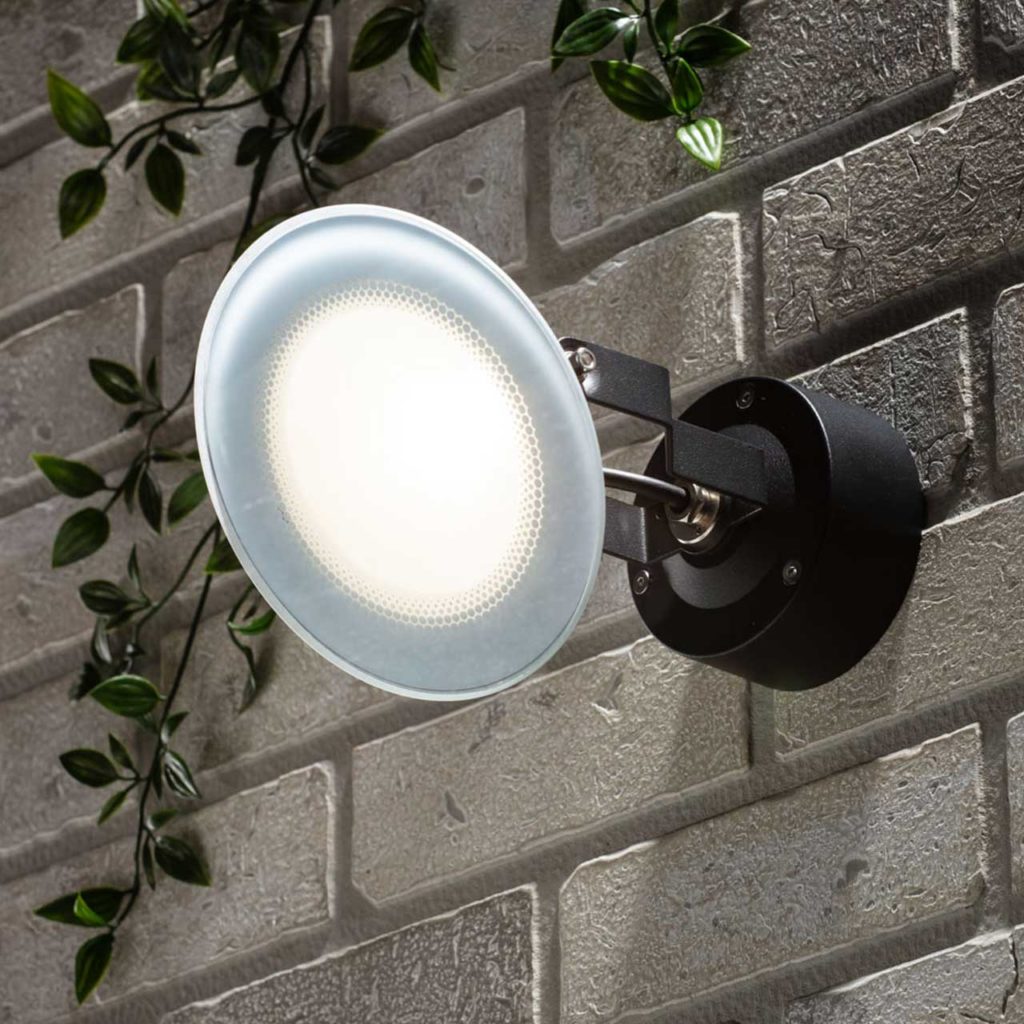 Durable outdoor wall light