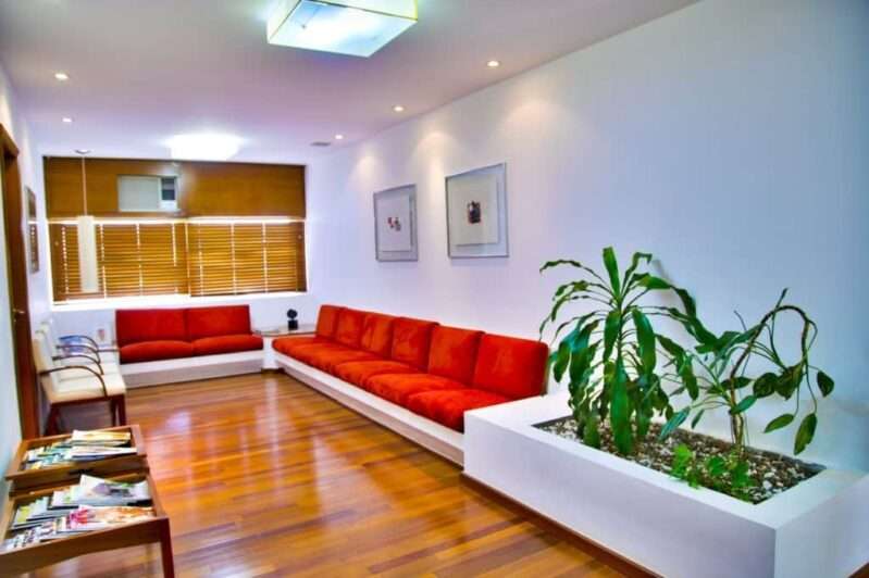 recessed lighting in living room 